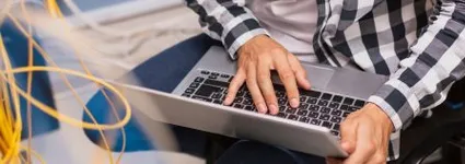 ¿Cómo puedo convertirme en especialista en redes Cisco?